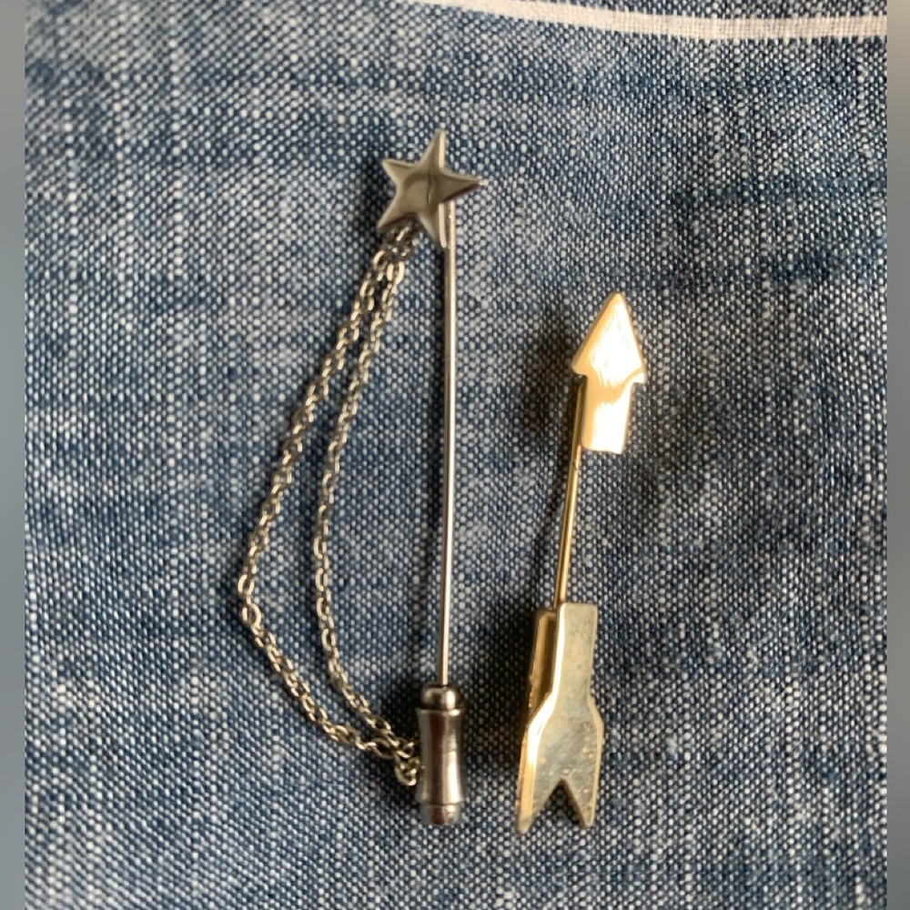 Vintage Avon Set of 2 Stick Pins